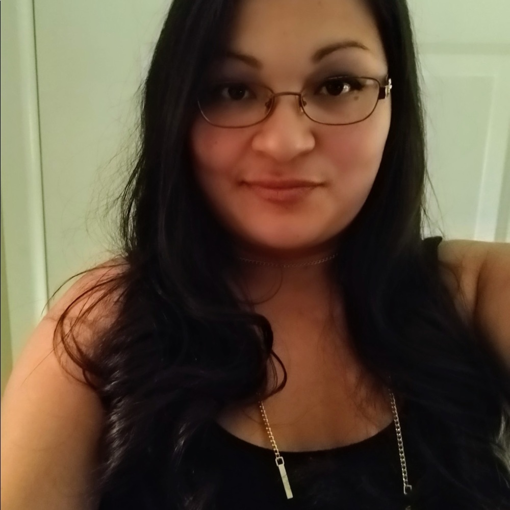 Meet your Posher, Vanessa